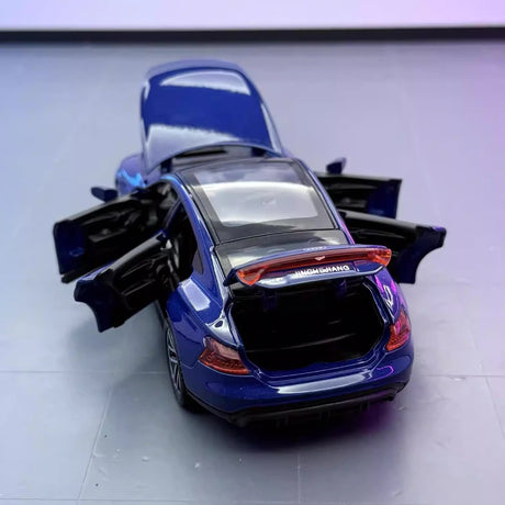 Audi 2021 E-Tron GT azul 1:32 – modelo de exposição em metal fundido