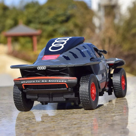 Audi 2022 RS Q E-Tron 1:32 – modelo de exposição em metal fundido