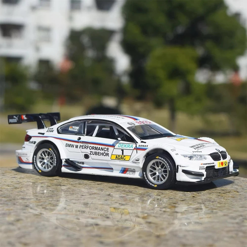 [TOY] 1:32 BMW 2012 E92 M3 DTM #1 Model Car Die-Cast