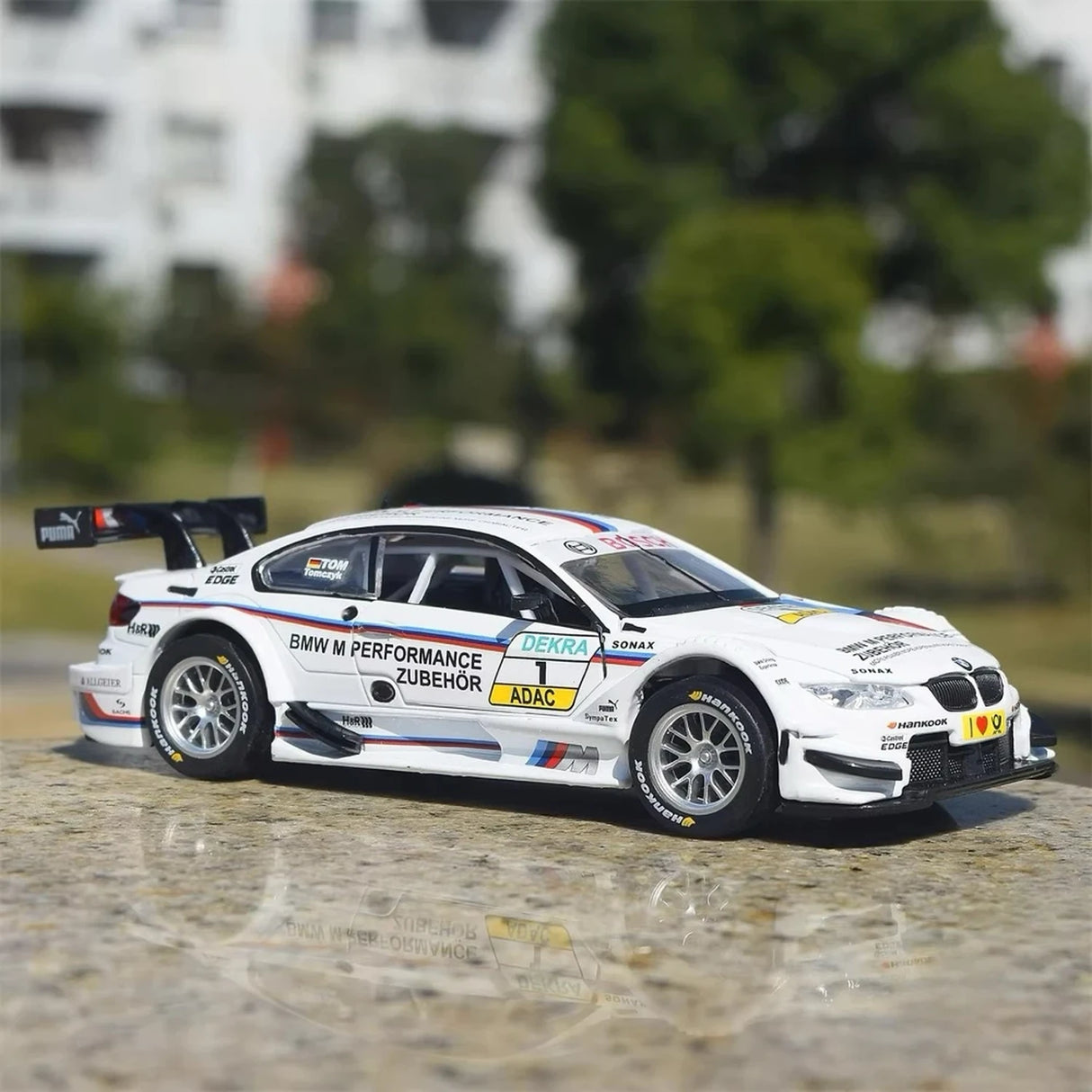 BMW 2012 E92 M3 DTM #1 1:32 diecast display model - view 3