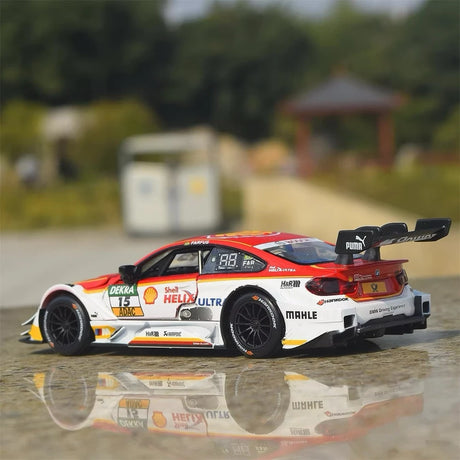 [TOY] 1:32 BMW 2017 F82 M4 DTM Hungaroring #15 Model Car Die-Cast