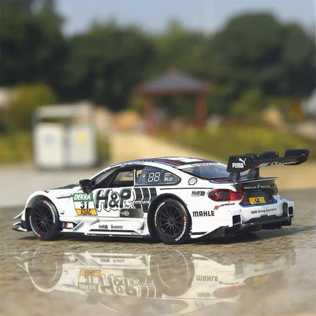 [TOY] 1:32 BMW 2017 F82 M4 DTM Hungaroring #31 Model Car Die-Cast