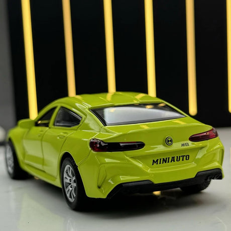 [TOY] 1:32 BMW 2017 G15 M8 Green Model Car Die-Cast