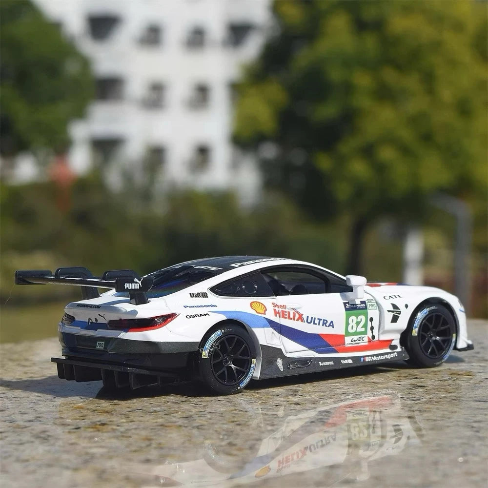 [TOY] 1:32 BMW 2018 F92 M8 GTE #82 Model Car Die-Cast