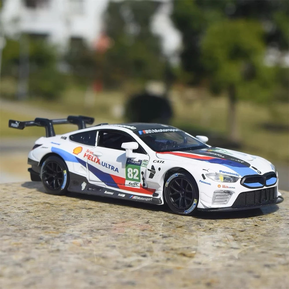 [TOY] 1:32 BMW 2018 F92 M8 GTE #82 Model Car Die-Cast
