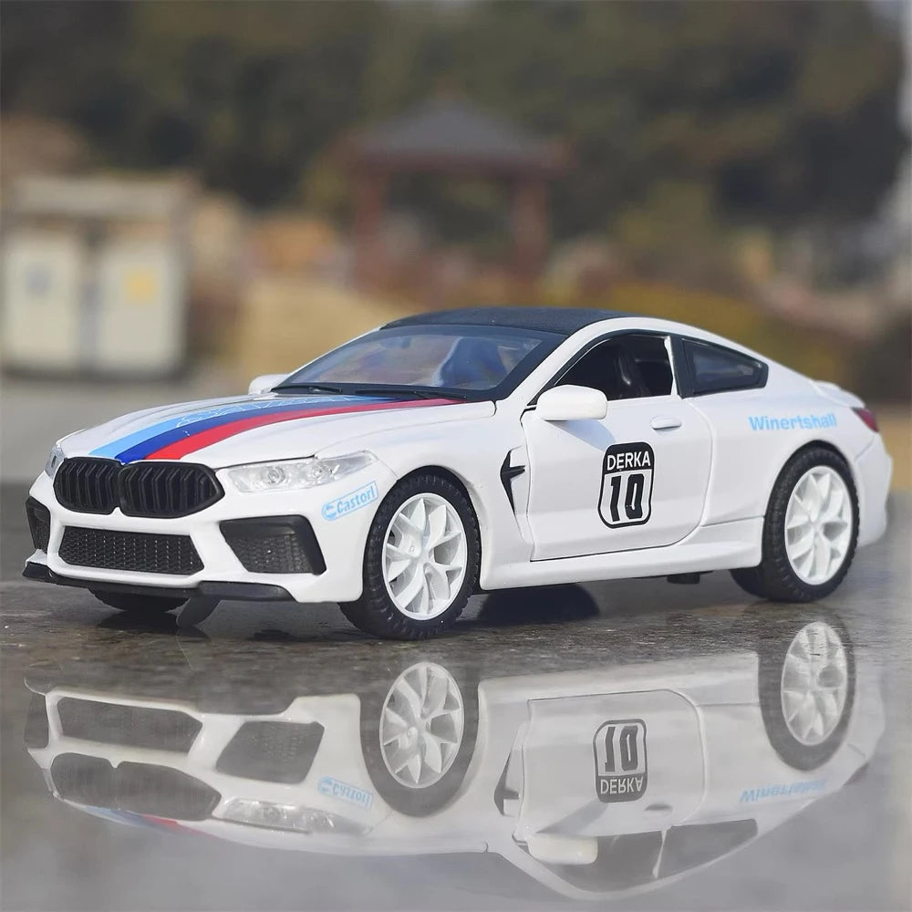 [TOY] 1:32 BMW 2019 F92 M8 DTM Safety Car モデルカー Die-Cast