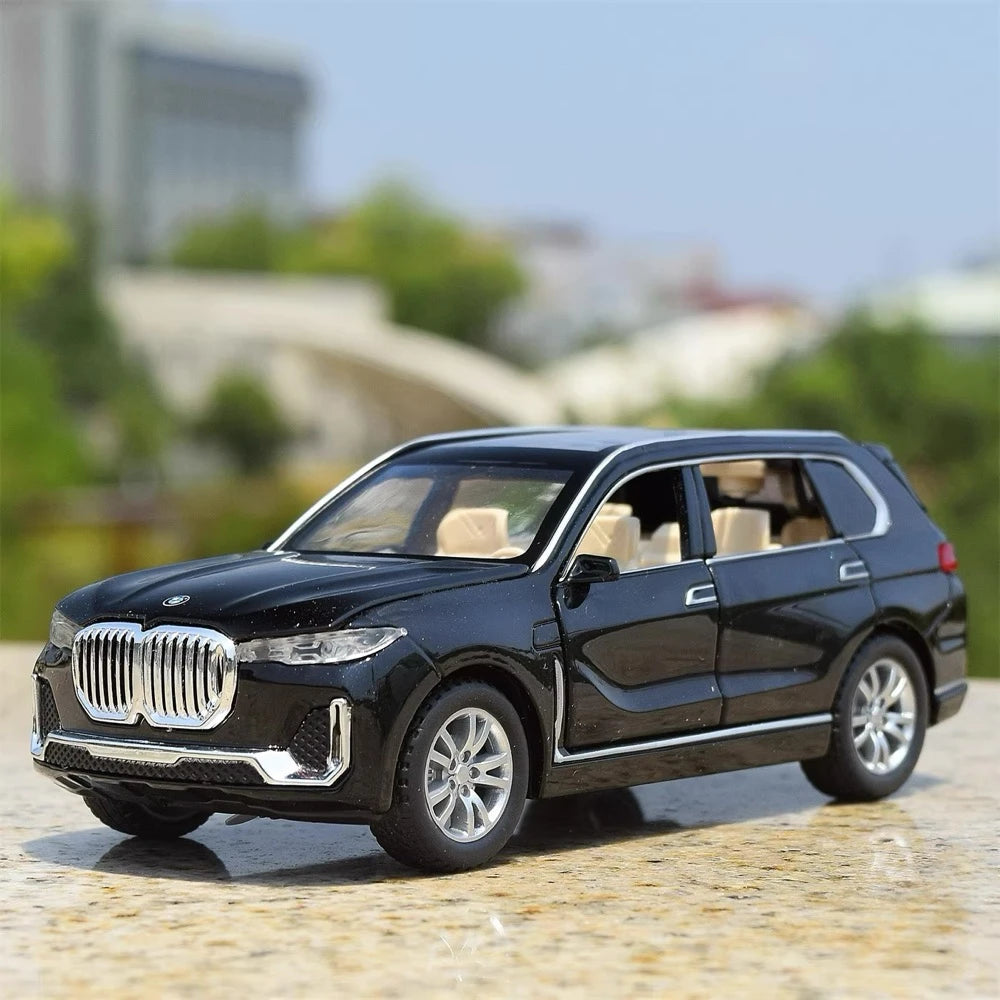 [TOY] 1:32 BMW 2019 G07 X7 svart modellbil Die-Cast