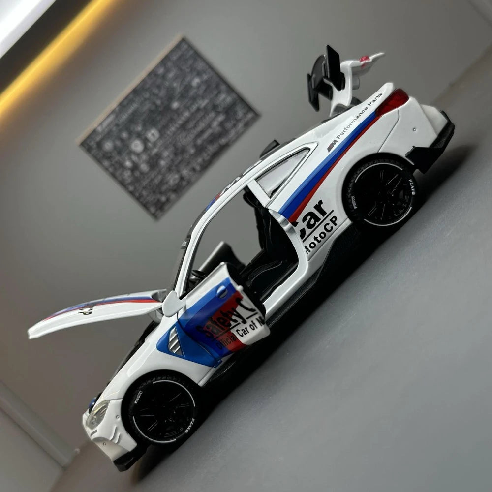 [TOY] 1:32 BMW 2023 G82 M4 MotoGP Safety Car White Model Car Die-Cast