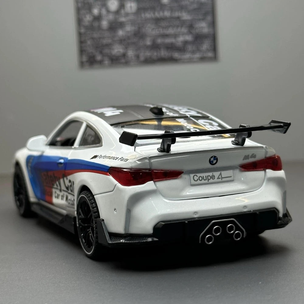 [TOY] 1:32 BMW 2023 G82 M4 MotoGP Safety Car White Model Car Die-Cast