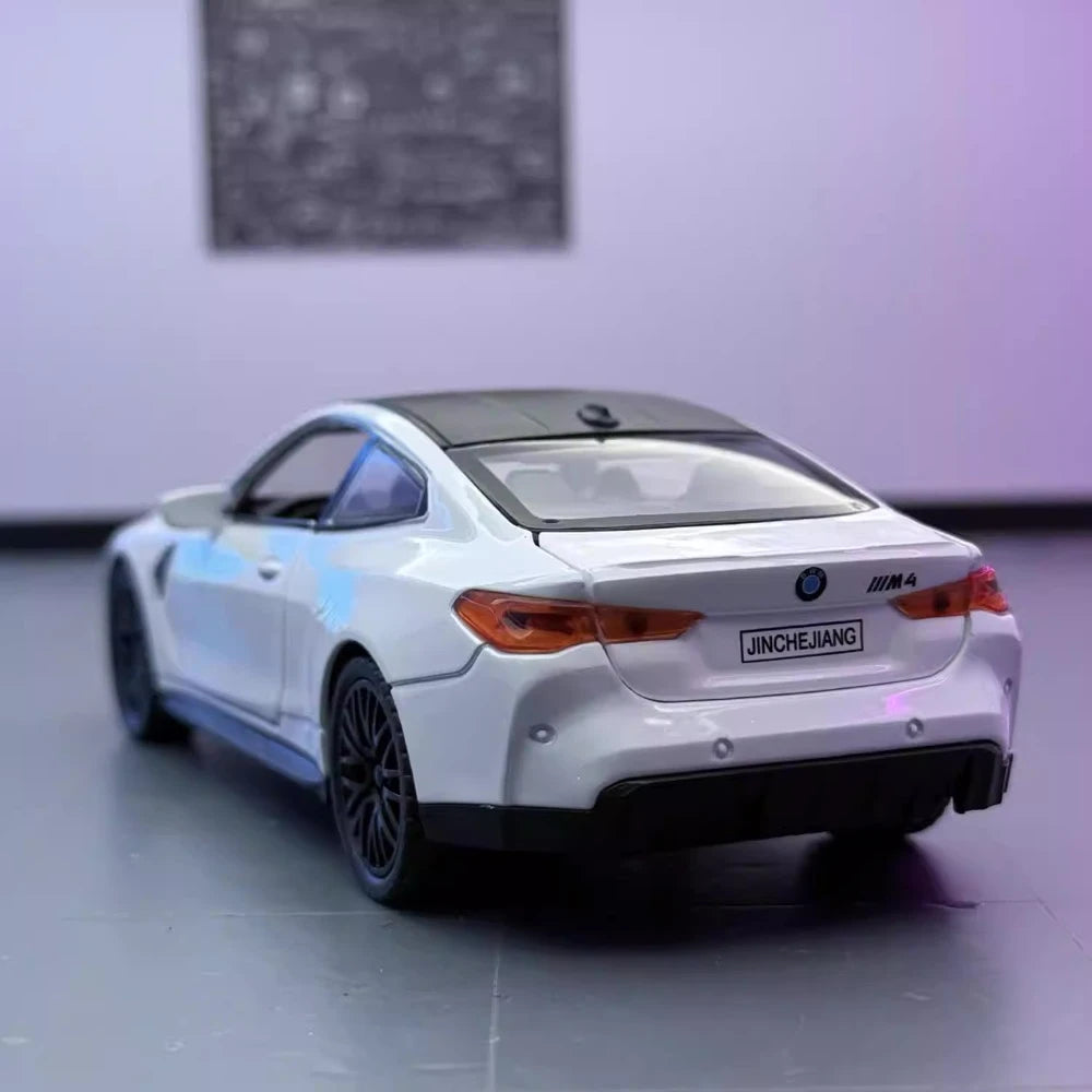 [TOY] 1:32 BMW 2023 G82 M4 White Model Car Die-Cast