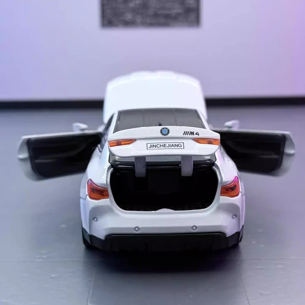 [TOY] 1:32 BMW 2023 G82 M4 White Model Car Die-Cast