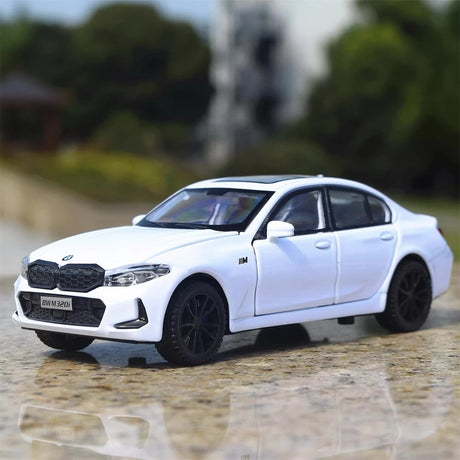 [TOY] 1:32 BMW 2024 G20 320i vit modellbil Die-Cast