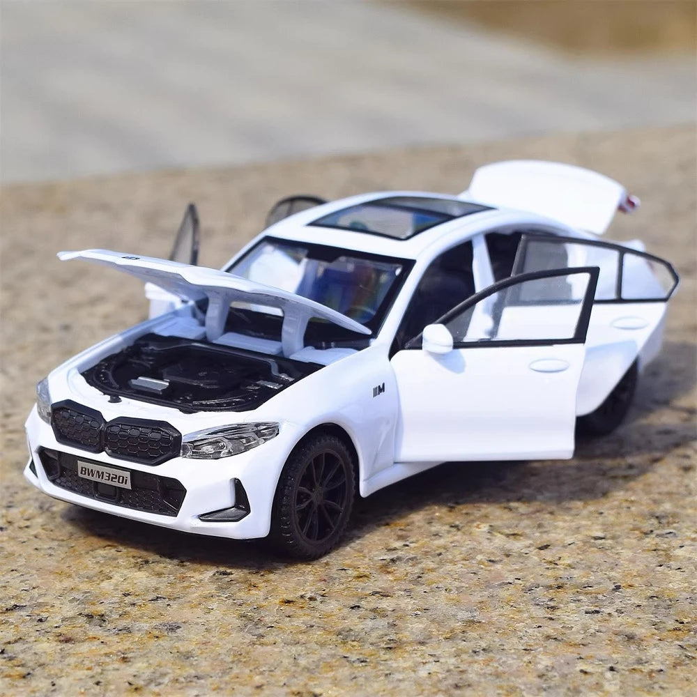 [TOY] 1:32 BMW 2024 G20 320i White Model Car Die-Cast