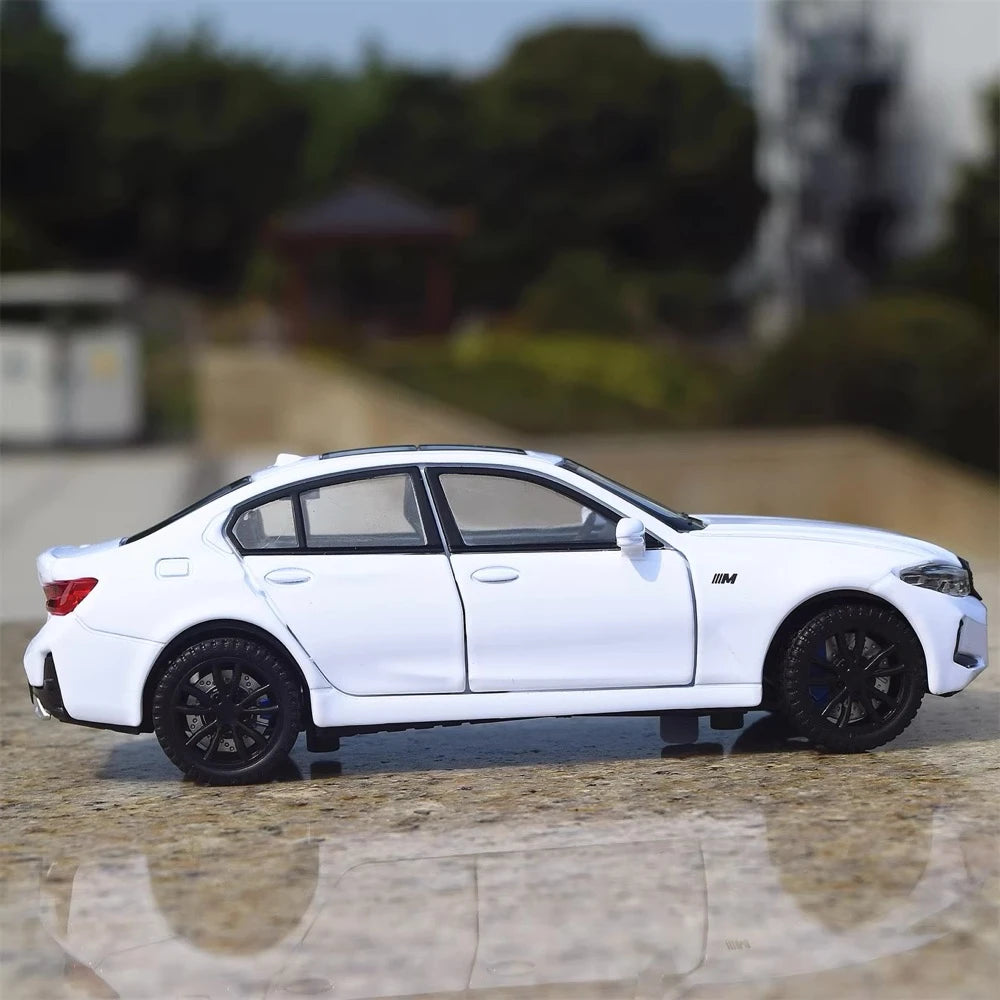 [TOY] 1:32 BMW 2024 G20 320i White Model Car Die-Cast