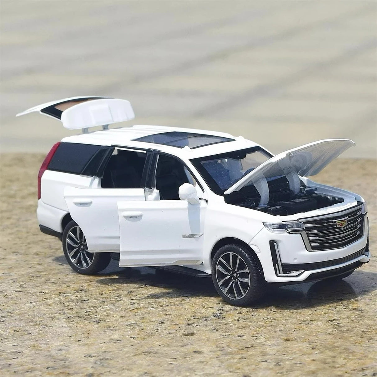 Cadillac 2021 Escalade White 1:32 – Diecast Display Model Die-Cast