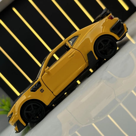 [TOY] 1:32 Chevrolet 2017 Camaro ZL1 gul modellbil Die-Cast