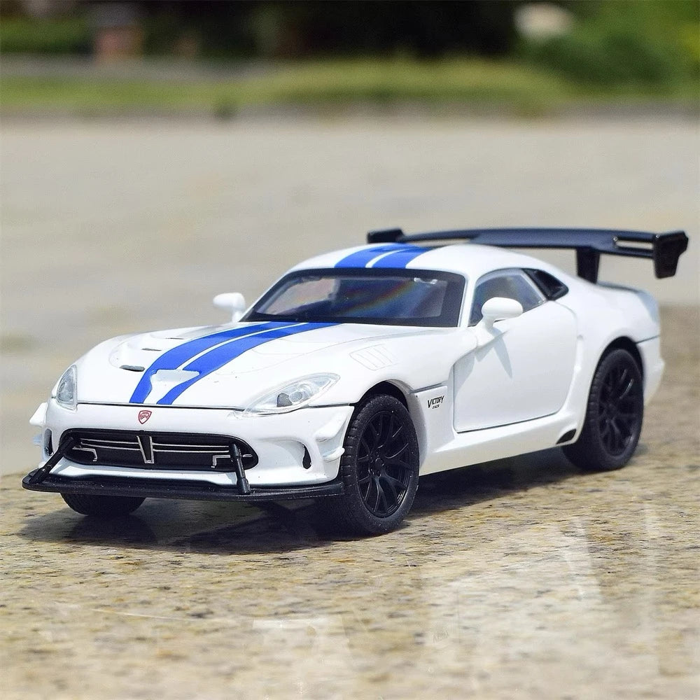 [TOY] 1:32 Dodge 2016 Viper ACR vit modellbil Die-Cast