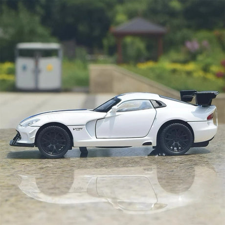 [TOY] 1:32 Dodge 2016 Viper ACR vit modellbil Die-Cast