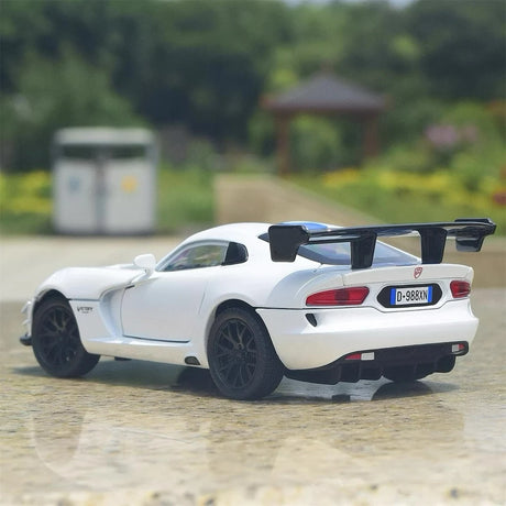 [TOY] 1:32 Dodge 2016 Viper ACR vit modellbil Die-Cast