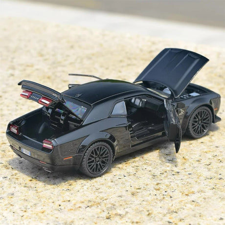 [TOY] 1:32 Dodge 2021 SRT Hellcat svart modellbil Die-Cast