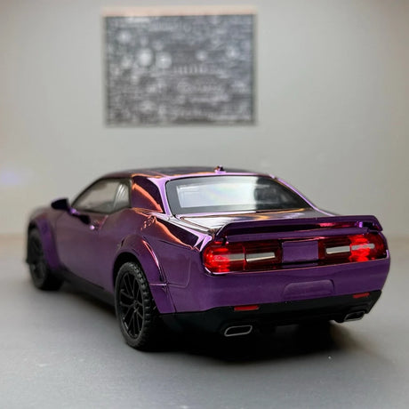 [TOY] 1:32 Dodge 2021 SRT Hellcat metallic lila modellbil Die-Cast
