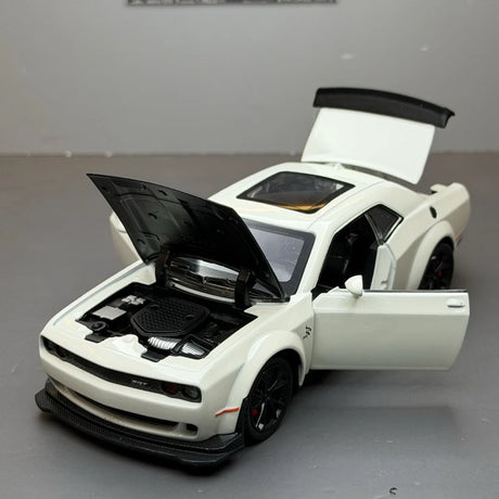 [TOY] 1:32 Dodge 2021 SRT Hellcat vit modellbil Die-Cast