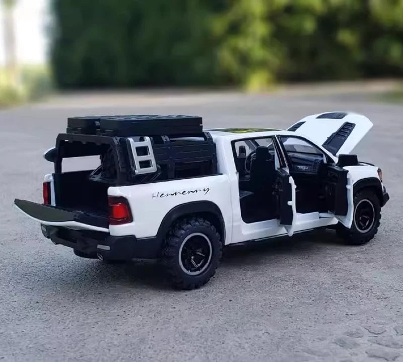 [TOY] 1:32 Dodge Hennessey 2021 Mammoth 1000 TRX White Model Car Die-Cast