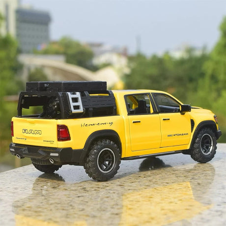 [TOY] 1:32 Dodge Hennessey 2021 Mammoth 1000 TRX Yellow Model Car Die-Cast
