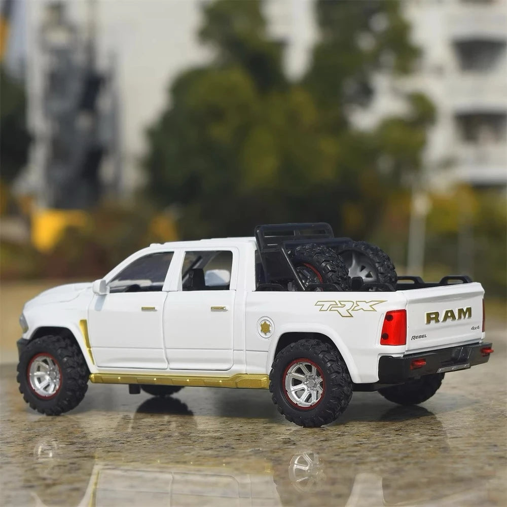 [TOY] 1:32 Dodge RAM 2023 TRX White Model Car Die-Cast