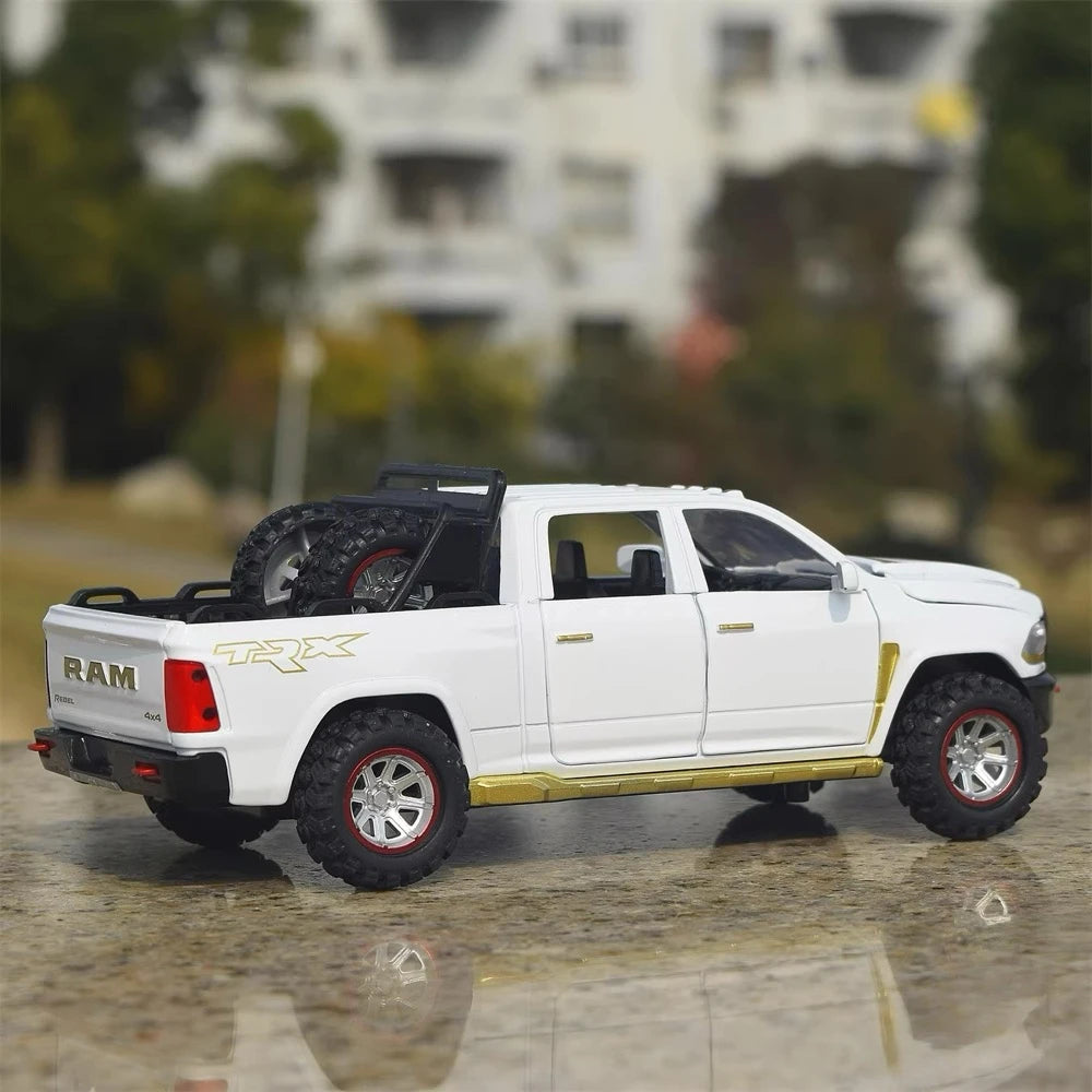[TOY] 1:32 Dodge RAM 2023 TRX White Model Car Die-Cast