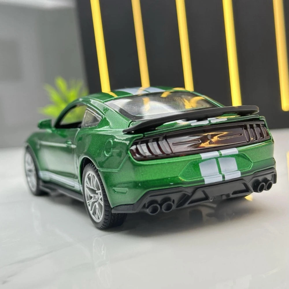 [TOY] 1:32 Ford 2020 Mustang Shelby GT500 Green Model Car Die-Cast