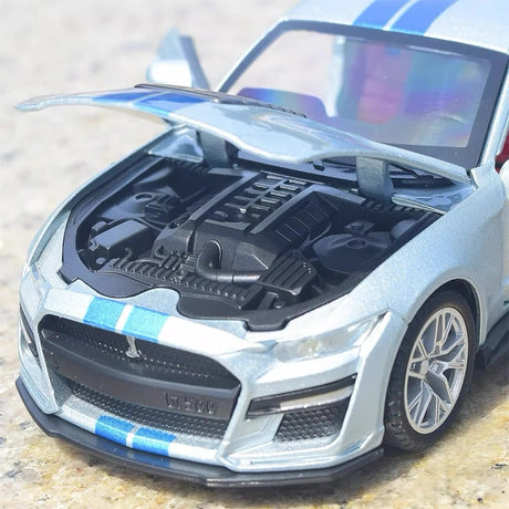 [TOY] 1:32 Ford 2020 Mustang Shelby GT500 silver modellbil Die-Cast