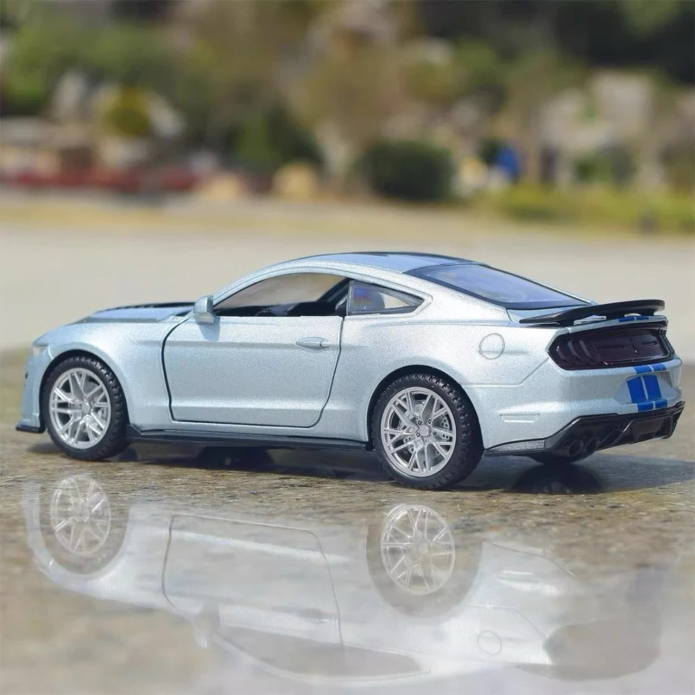 [TOY] 1:32 Ford 2020 Mustang Shelby GT500 Silver Model Car Die-Cast