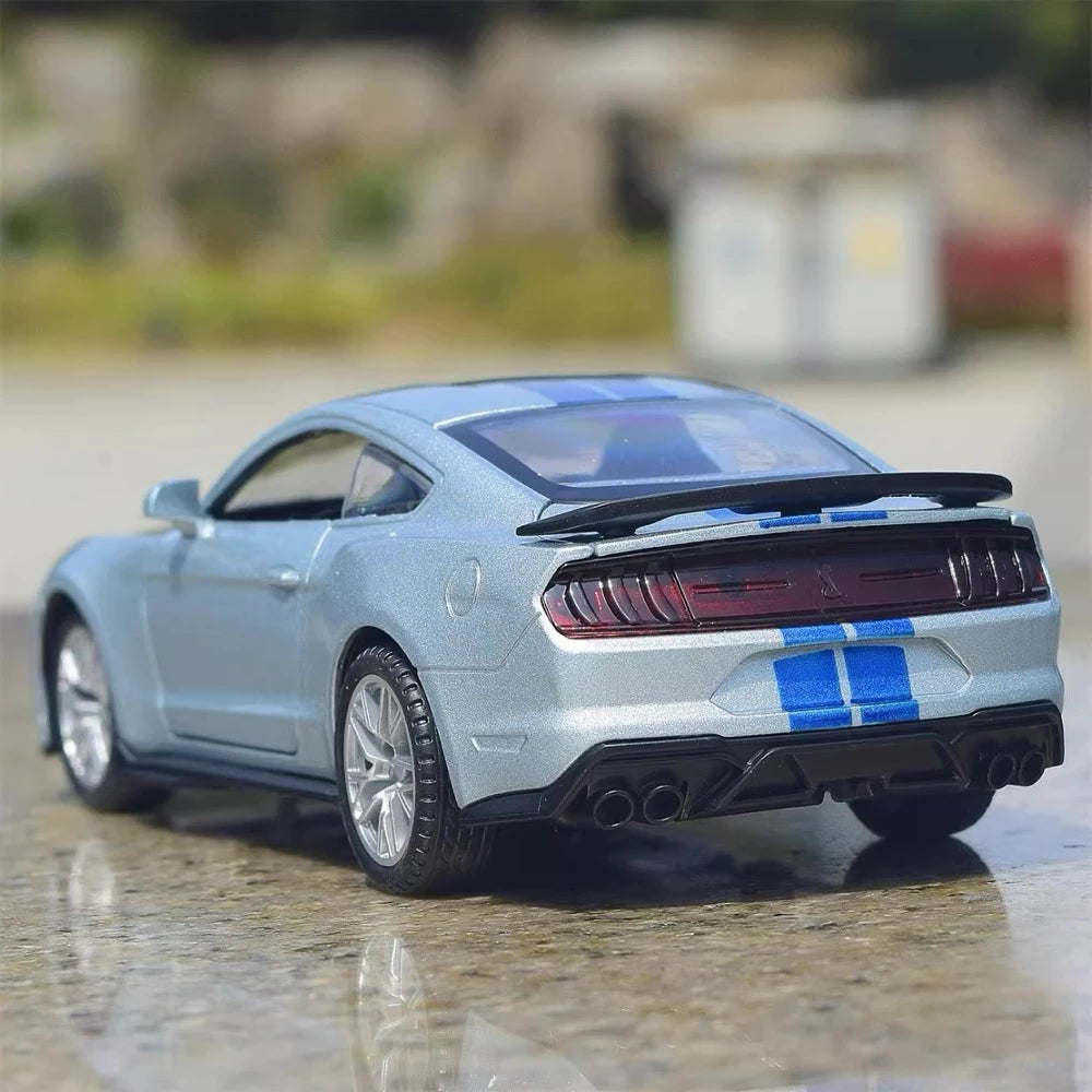 [TOY] 1:32 Ford 2020 Mustang Shelby GT500 Silver Model Car Die-Cast