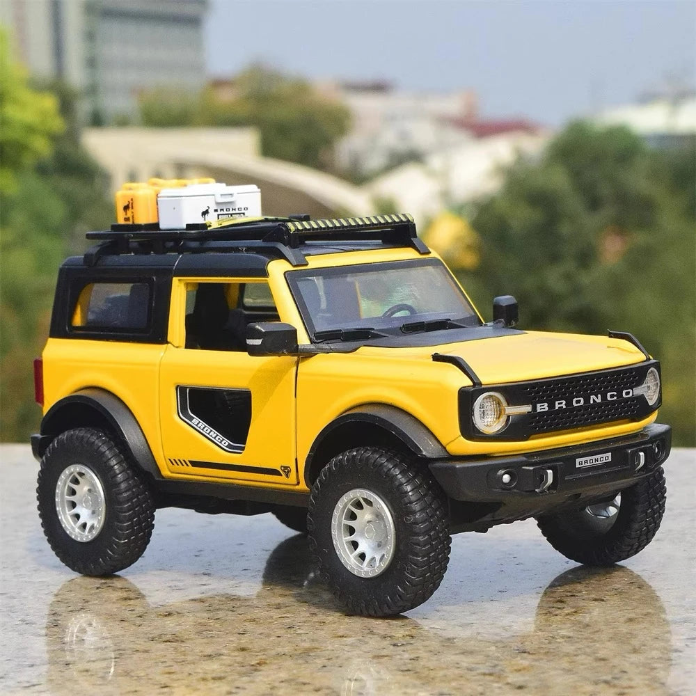 [TOY] 1:32 Ford 2021 Bronco Yellow Model Car Die-Cast