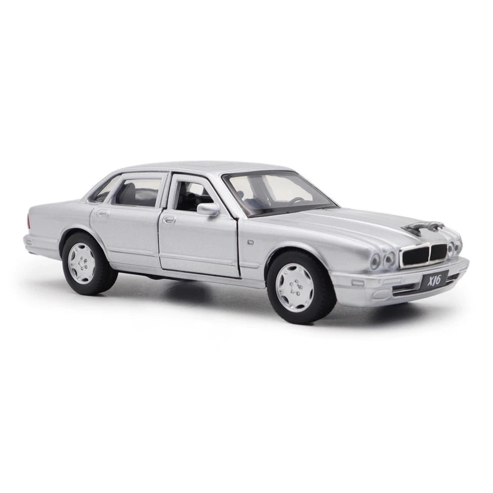 [TOY] 1:36 Jaguar 1990 XJ6 Silver Model Car Die-Cast