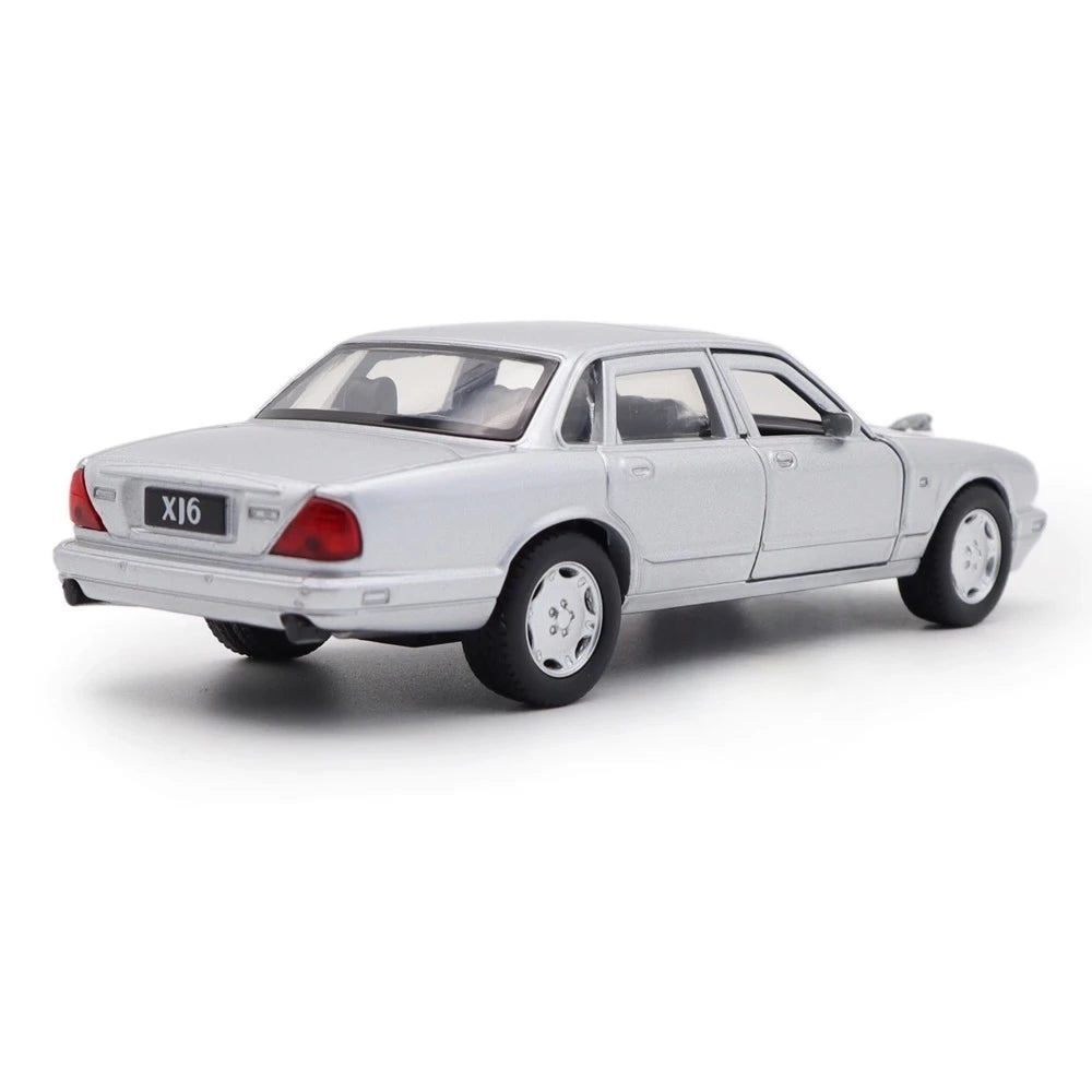[TOY] 1:36 Jaguar 1990 XJ6 Silver Model Car Die-Cast