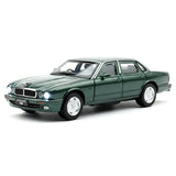 [TOY] 1:32 Jaguar 1991 XJ6 grön modellbil Die-Cast
