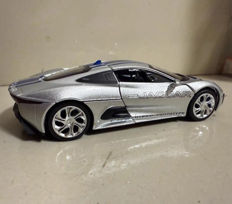 [TOY] 1:32 Jaguar 2010 C-X75 silver modellbil Die-Cast