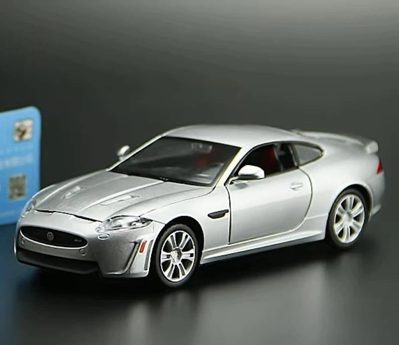 [TOY] 1:32 Jaguar 2010 XKR Silver Model Car Die-Cast