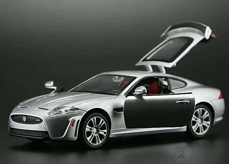 [TOY] 1:32 Jaguar 2010 XKR Silver Model Car Die-Cast