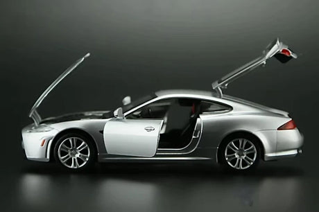 [TOY] 1:32 Jaguar 2010 XKR silver modellbil Die-Cast