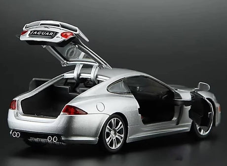 [TOY] 1:32 Jaguar 2010 XKR silver modellbil Die-Cast
