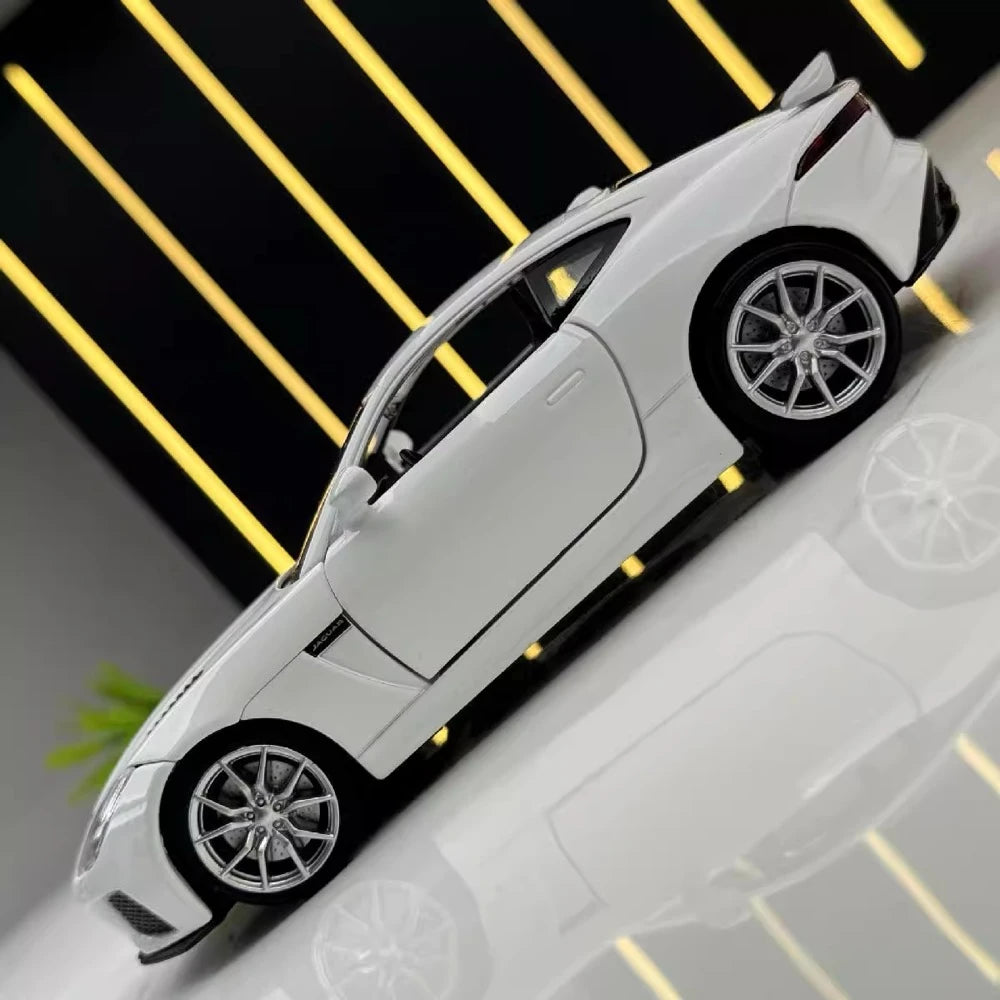 [TOY] 1:32 Jaguar 2017 F-Type R-Dynamic White Model Car Die-Cast