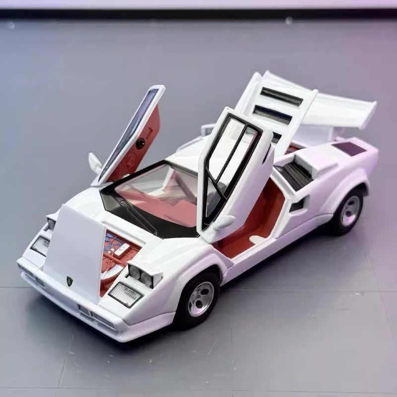 [TOY] 1:32 Lamborghini 1982 Countach LP500S White Model Car Die-Cast