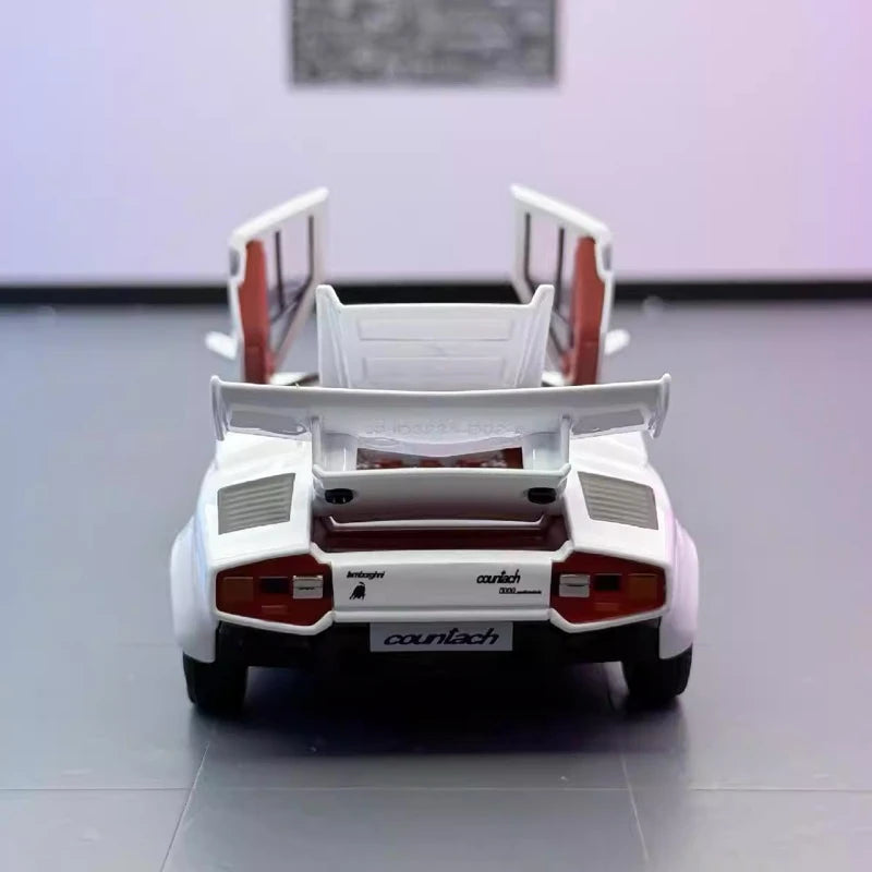 [TOY] 1:32 Lamborghini 1982 Countach LP500S White Model Car Die-Cast