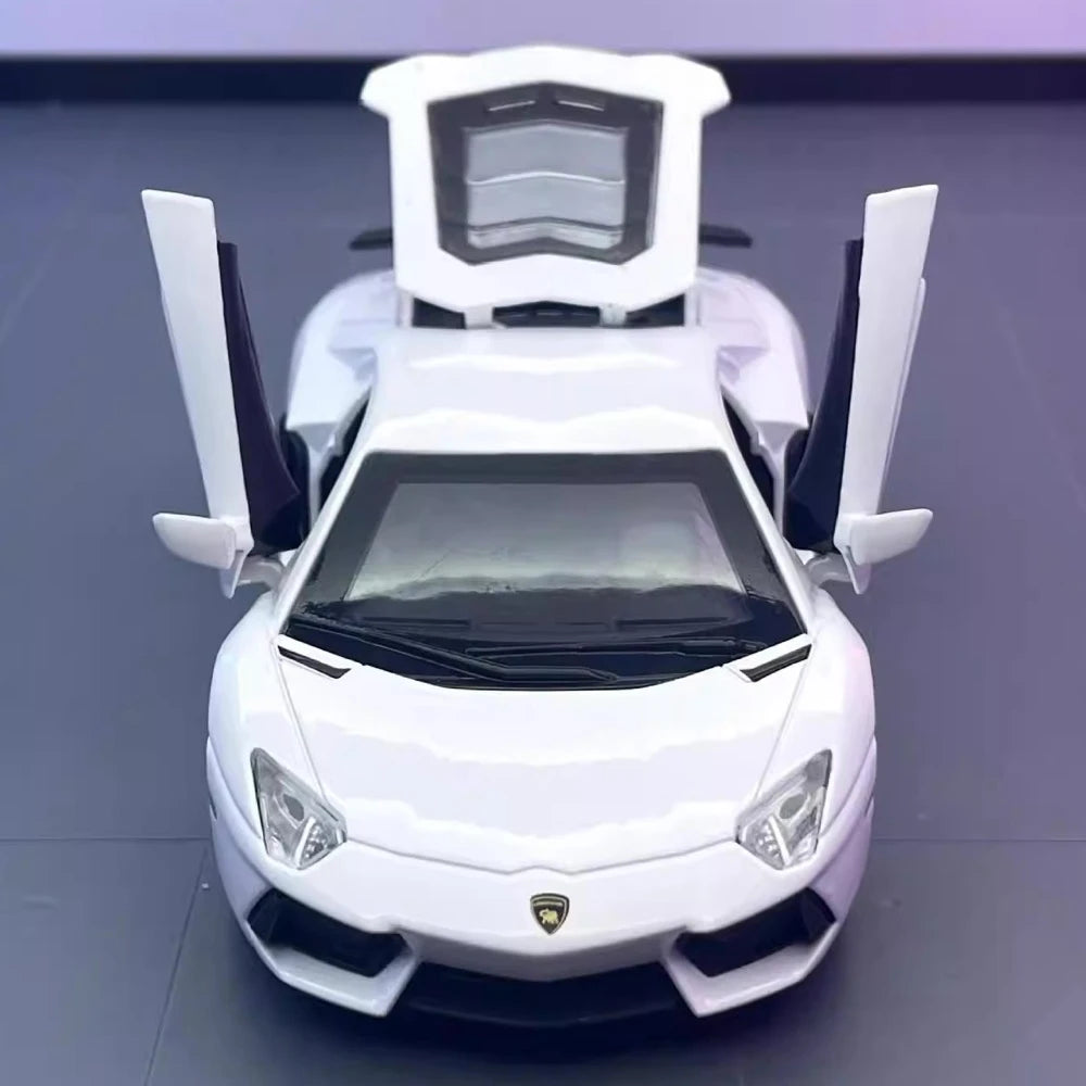 [TOY] 1:32 Lamborghini 2011 Aventador LP700-4 White Model Car Die-Cast