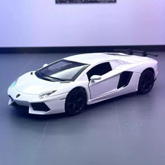 [TOY] 1:32 Lamborghini 2011 Aventador LP700-4 White Model Car Die-Cast