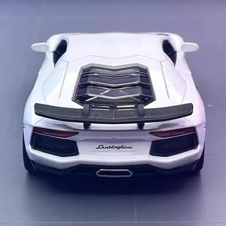 [TOY] 1:32 Lamborghini 2011 Aventador LP700-4 vit modellbil Die-Cast