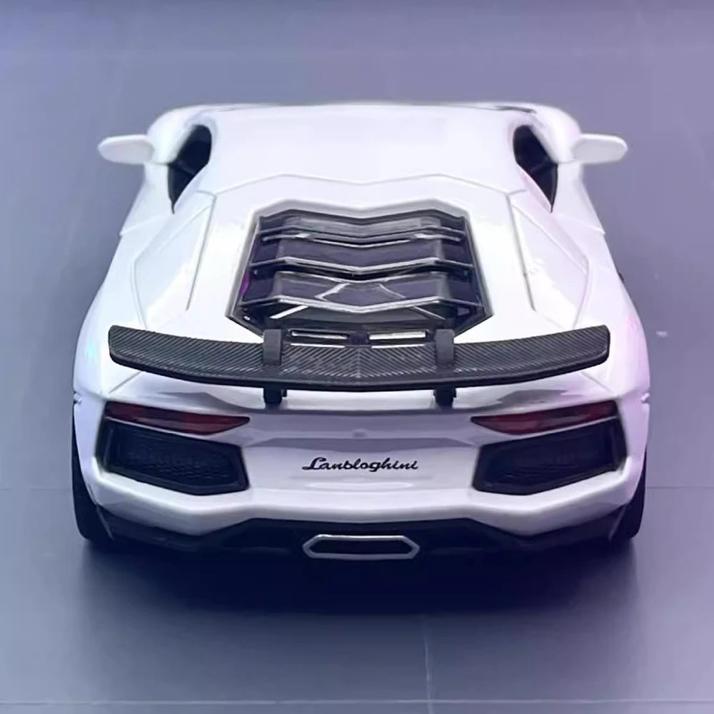 [TOY] 1:32 Lamborghini 2011 Aventador LP700-4 White Model Car Die-Cast